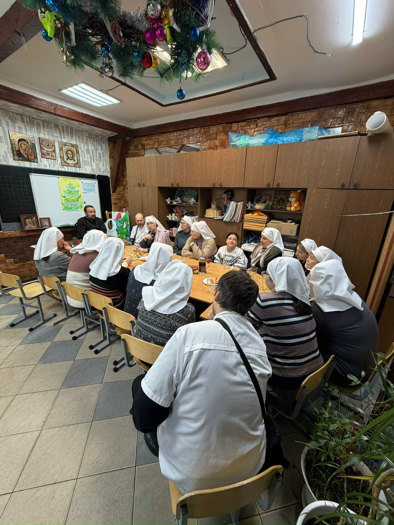 Собрание сестер и братьев Свято-Елисаветинского сестричества милосердия