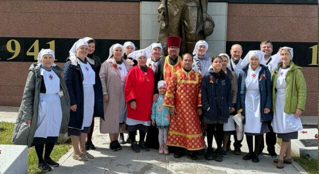 Никто не забыт: ежегодное поминовение воинов на Сергиевском кладбище